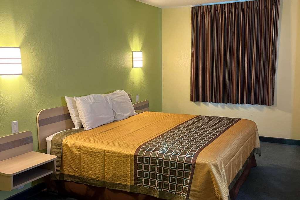 Howard Johnson By Wyndham Tennessee