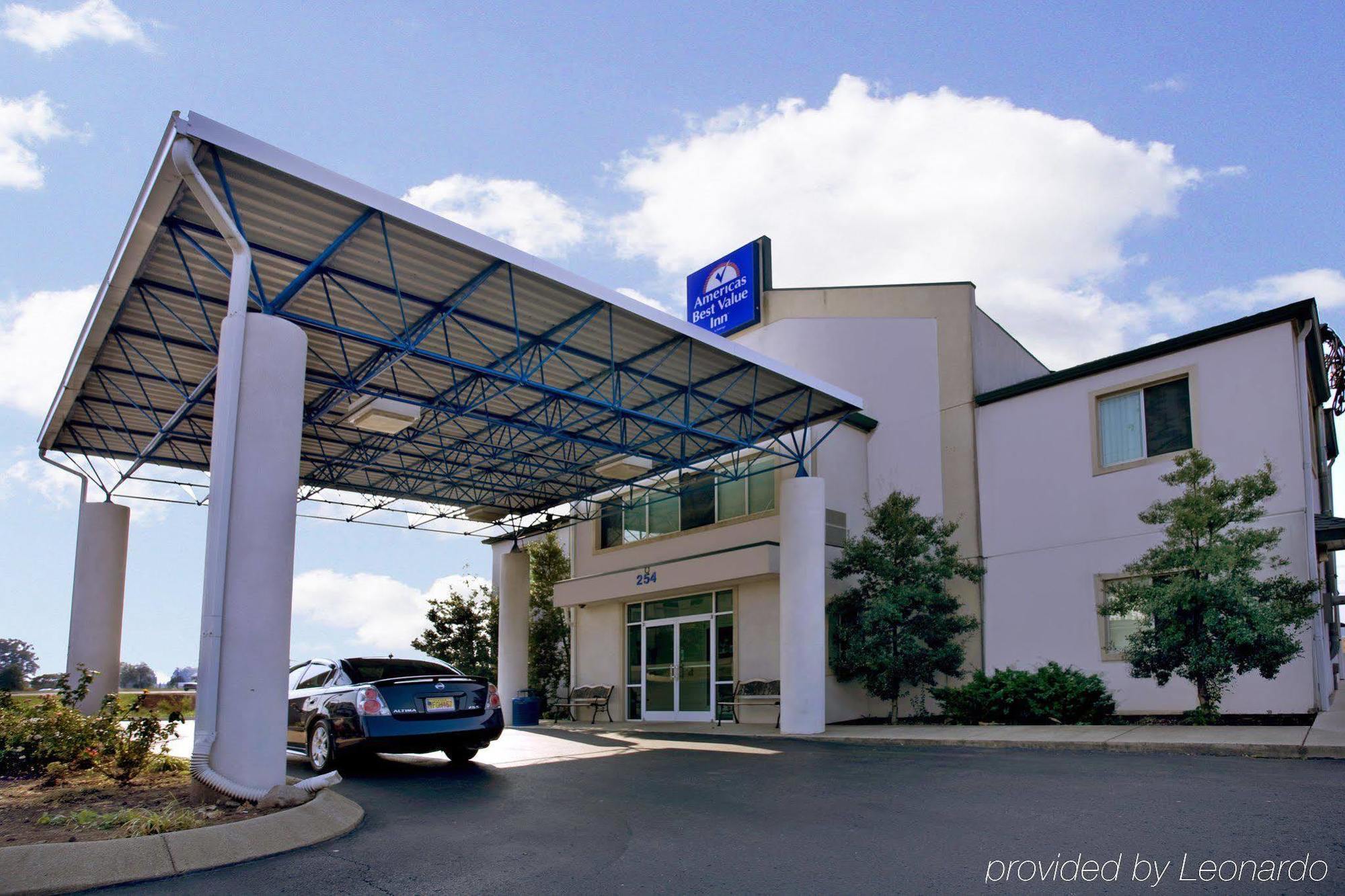 Howard Johnson By Wyndham Tennessee Motel