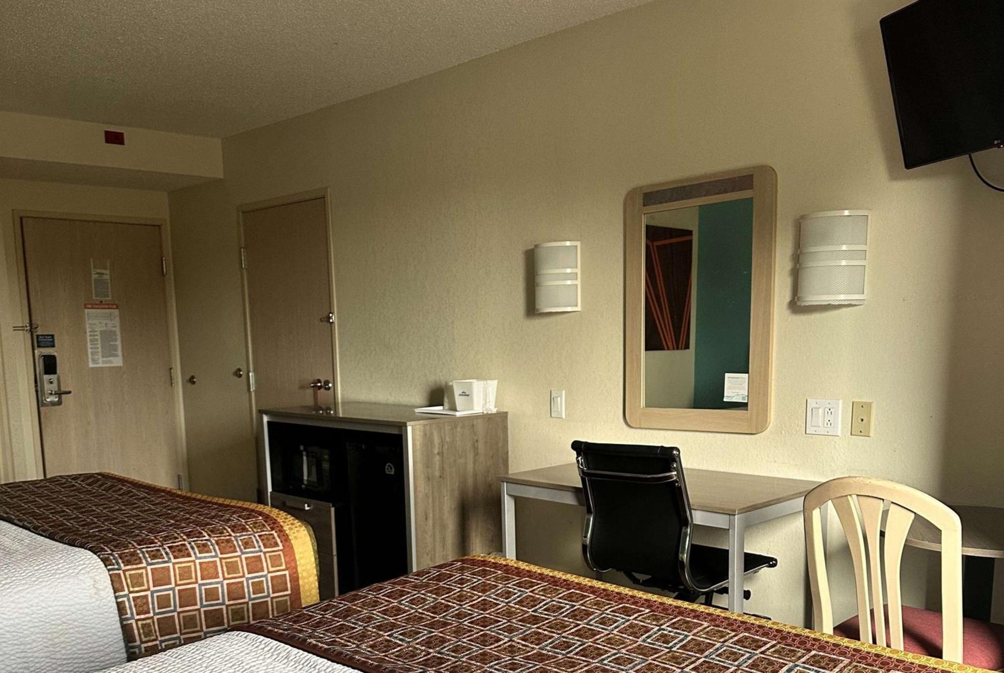 Howard Johnson By Wyndham Tennessee Motel